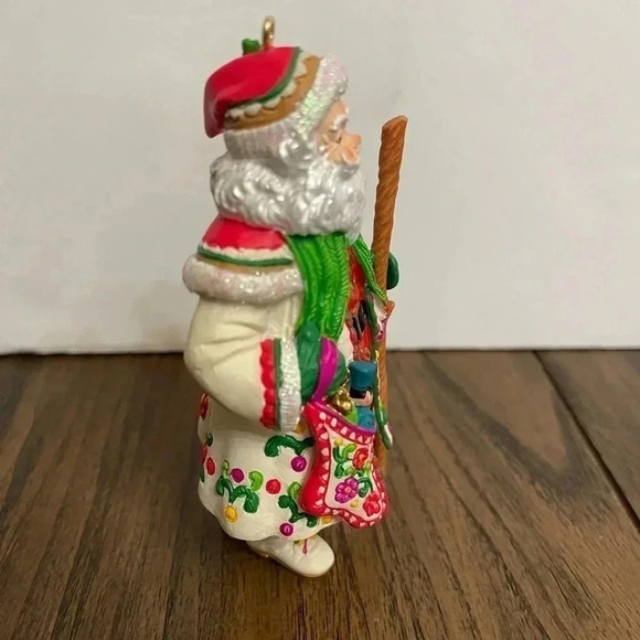 Carlton Cards Heirloom Collection Santa’s Holiday Best Christmas Ornament 1999 - Picture 6 of 11